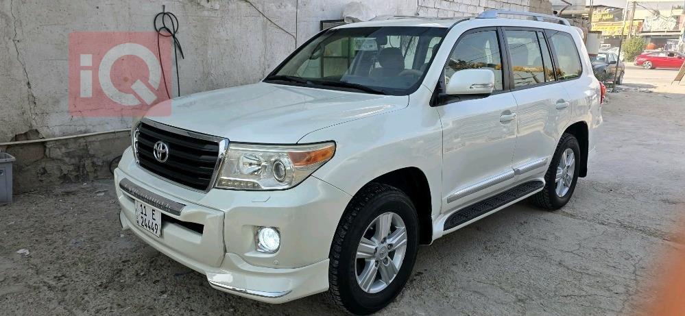 تويوتا لاندكروزر